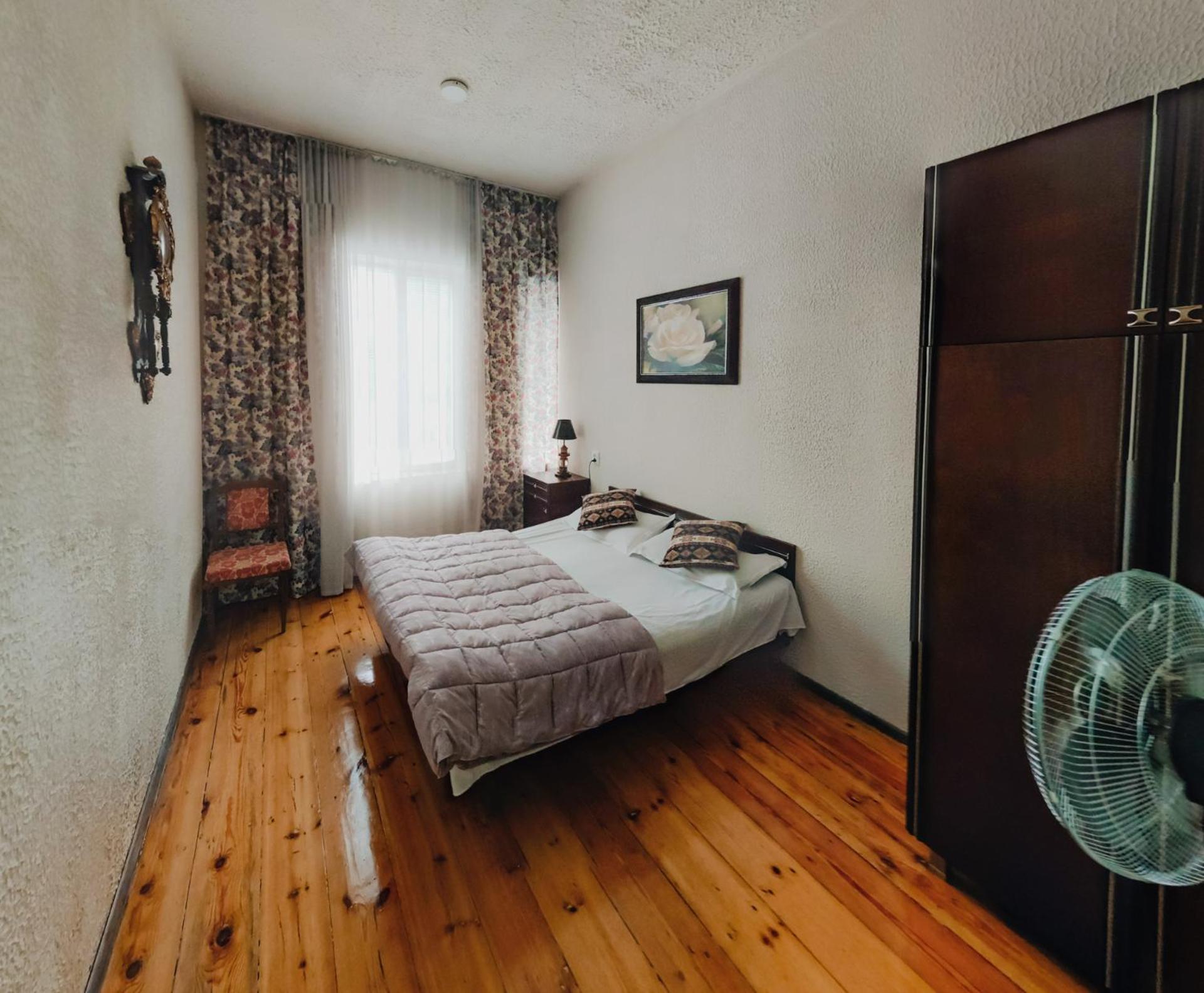 Iveri House Kutaisi Ngoại thất bức ảnh